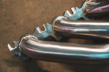 Load image into Gallery viewer, Audi R8 / Lamborghini Gallardo LP / Lamborghini Huracan Free Flow Headers