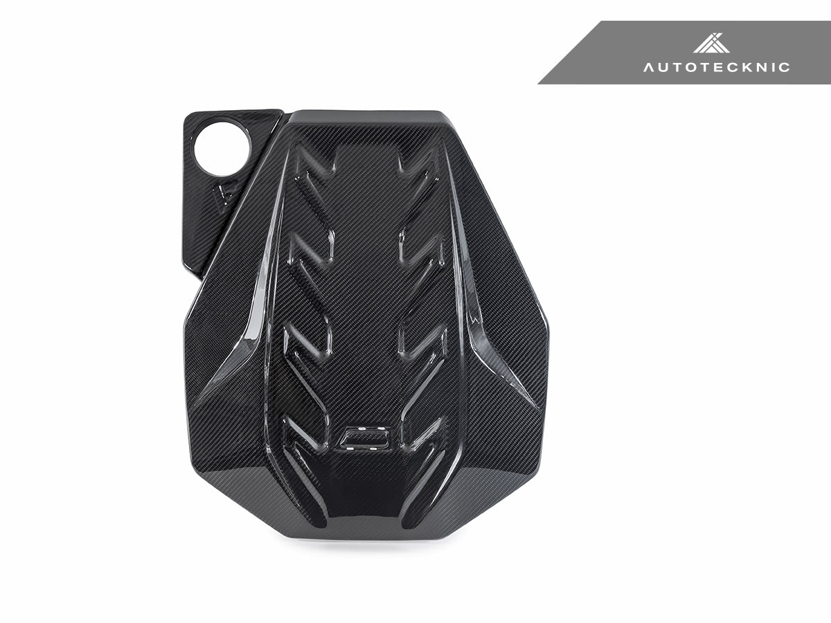 AutoTecknic Pre-Preg Carbon Engine Cover - BMW G90/ G99 M5