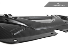 Load image into Gallery viewer, AutoTecknic Dry Carbon Fiber Crosslink Cooling Shroud - BMW G90/ G99 M5