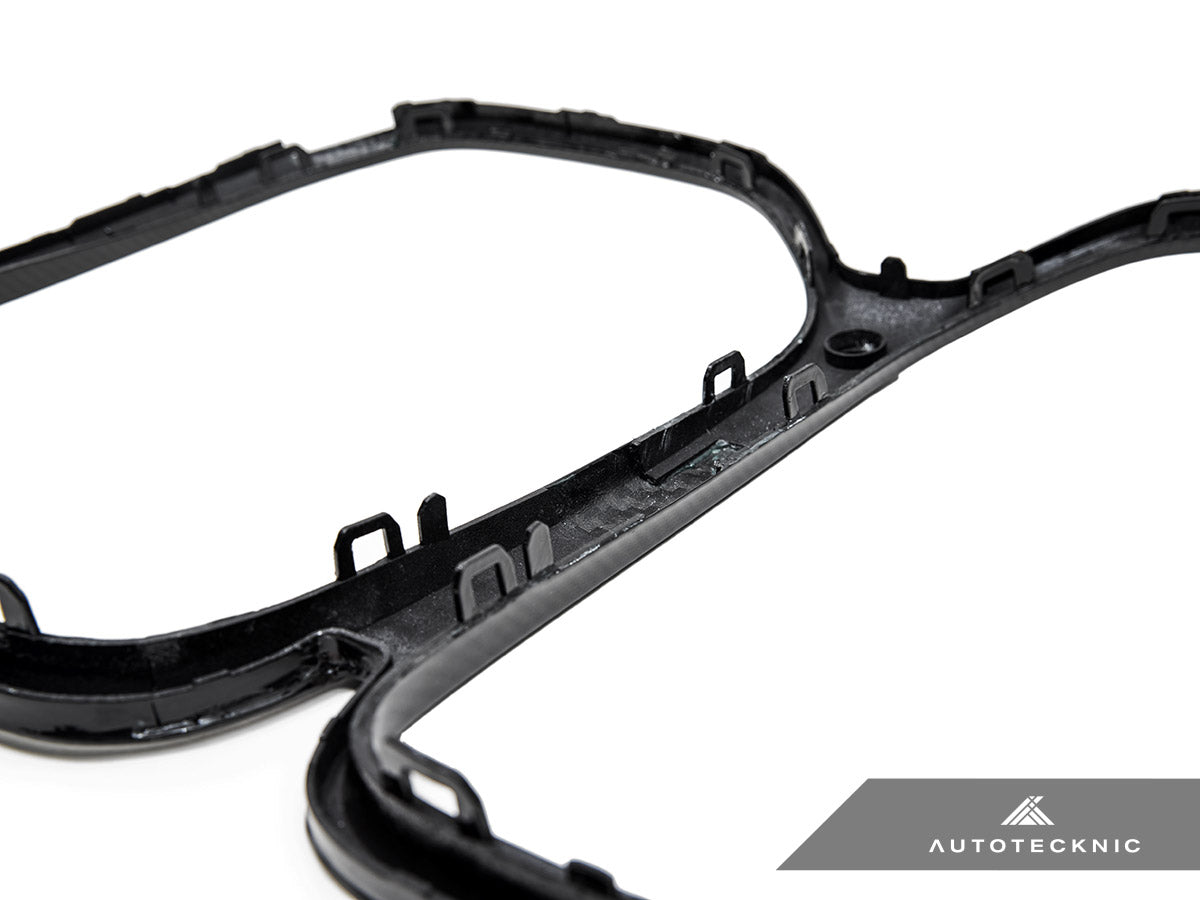 AutoTecknic Replacement Dry Carbon Grille Surround - BMW G22 4-Series Coupe