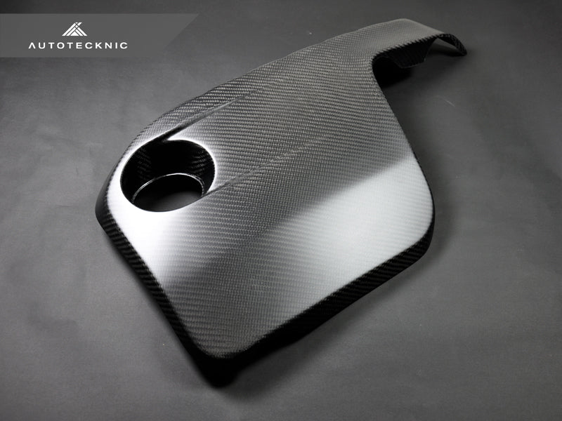 AutoTecknic Vacuumed Carbon Fiber Engine Cover - BMW F80 M3 | F82 M4