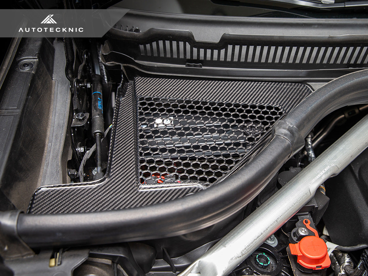 AutoTecknic Dry Carbon Engine Cowl Panel Trim Set - BMW G09 XM