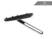 Load image into Gallery viewer, AutoTecknic Replacement Carbon Fiber Fender Gills - E70 X5M