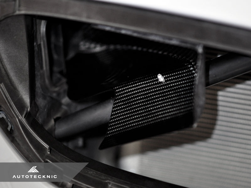 AutoTecknic Dry Carbon Fiber Intake Air Scoop Set - BMW F91/ F92/ F93 M8