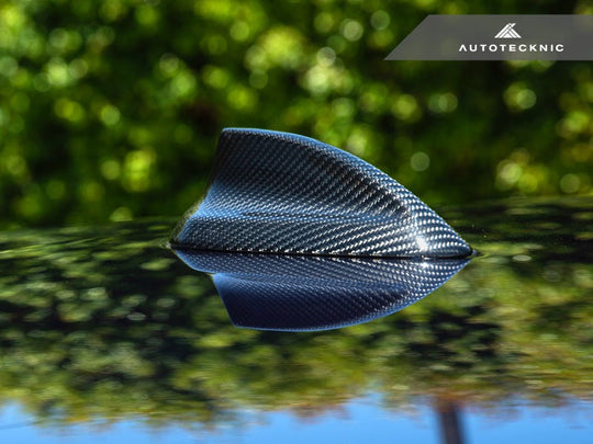 AutoTecknic Dry Carbon Roof Antenna Cover - BMW G31 5-Series Touring | G32 6-Series GT