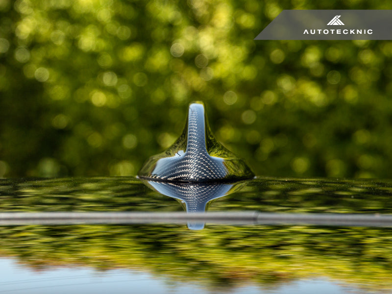 AutoTecknic Dry Carbon Roof Antenna Cover - BMW F40 1-Series | F44 2-Series Gran Coupe