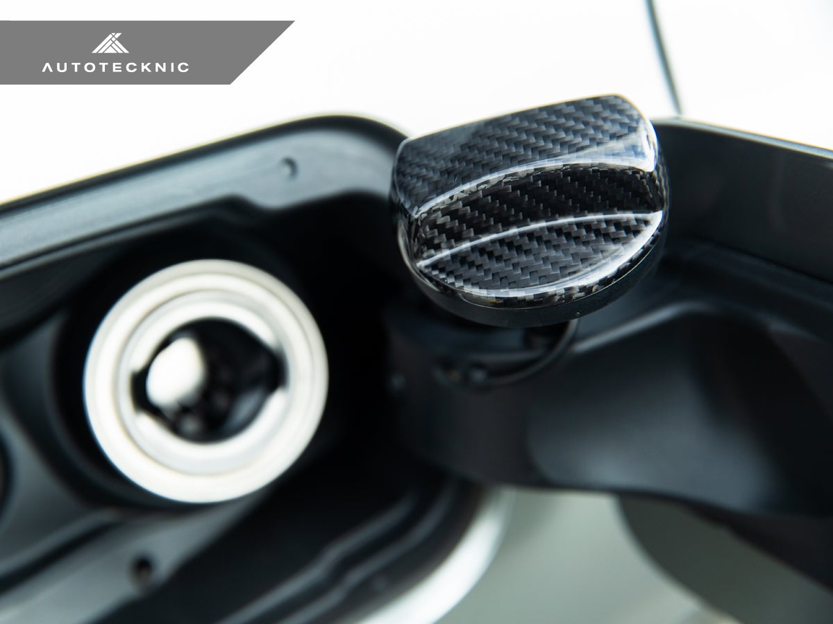 AutoTecknic Dry Carbon Competition Fuel Cap Cover - BMW G87 M2