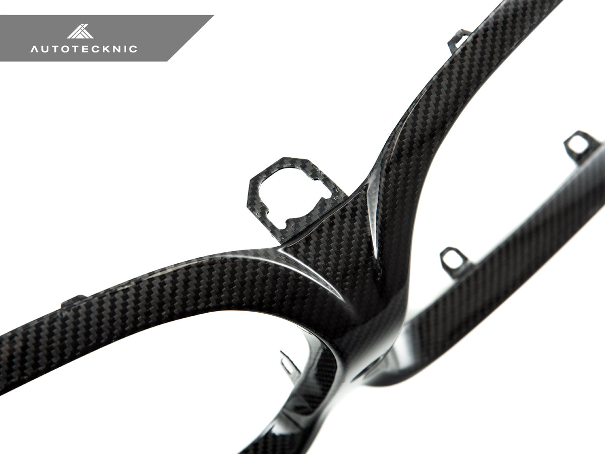 AutoTecknic Replacement Dry Carbon Grille Surround - BMW F9X M8