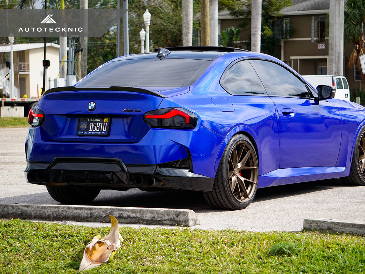 AutoTecknic Dry Carbon Versus Trunk Spoiler - BMW G42 2-Series