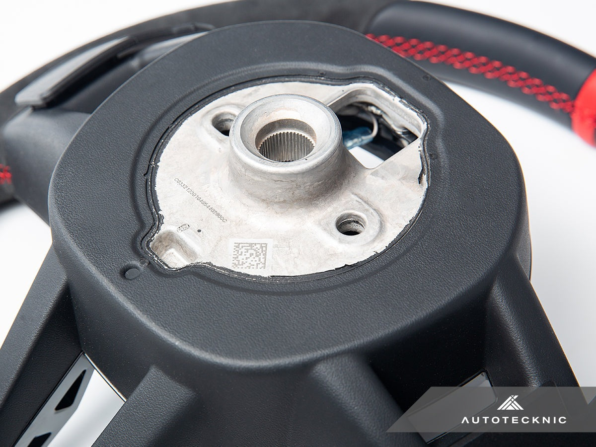 AutoTecknic Alcantara Steering Wheel - BMW G60 5-Series