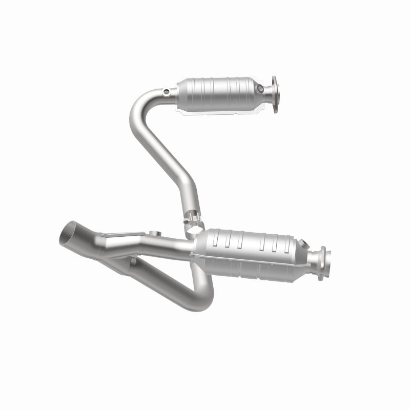 MagnaFlow Direct Fit Catalytic Converter 05-07 Dodge Durango 3.7L/4.7L - 49832