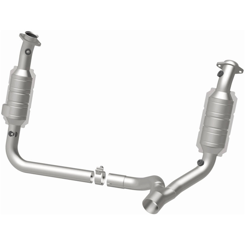 MagnaFlow Direct Fit Catalytic Converter 2006 Dodge RAM 1500 Pickup 5.7L Solid Front Axle - 49711