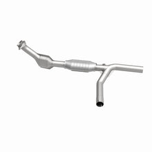 Load image into Gallery viewer, MagnaFlow Direct Fit Catalytic Converter 97-99 E-150/250 4.6L P/S - 93391