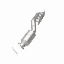 Load image into Gallery viewer, MagnaFlow Direct Fit Catalytic Converter 02-04 Volkswagen Passat 4.0L - 452799