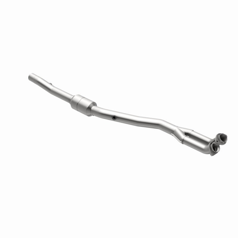 MagnaFlow Direct Fit Catalytic Converter 96-97 BMW 840 4.4L Driver Side - 24130