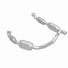 Load image into Gallery viewer, MagnaFlow Direct Fit Catalytic Converter Ford E350 Van 06 5.4L OEM - 49439