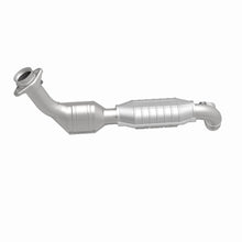 Load image into Gallery viewer, MagnaFlow Direct Fit Catalytic Converter 99 Ford F-150 4.6L - 23028