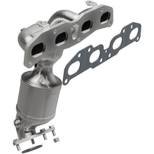 Load image into Gallery viewer, MagnaFlow Direct Fit Catalytic Converter 08-13 Nissan Rogue 2.5L CA - 5481295