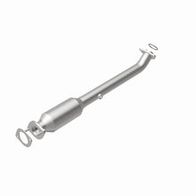 Load image into Gallery viewer, MagnaFlow 05-16 Nissan Frontier 2.5L Direct Fit Converter - 5592602