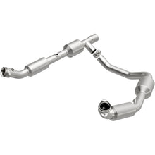Load image into Gallery viewer, MagnaFlow 2006 Ford E-250 5.4L Direct Fit Converter - 5582167