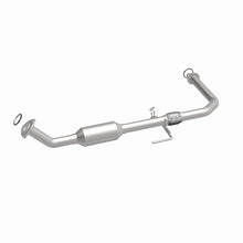 Load image into Gallery viewer, MagnaFlow Direct Fit Catalytic Converter OEM 2003-2004 Toyota Tundra Underbody - 47.125in Length - 4551404