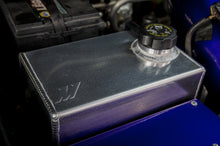 Load image into Gallery viewer, Mishimoto 01-07 Chevy/GMC 6.6L Duramax Degas Tank - Natural - MMRT-DMAX-01N