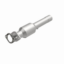 Load image into Gallery viewer, MagnaFlow 02-06 Sierra 2500HD 6.0L Direct Fit Converter - 21-989