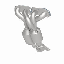 Load image into Gallery viewer, MagnaFlow OEM Grade 07-12 Nissan Sentra L4-2.5LGAS Direct Fit Federal Catalytic Converter - 51591