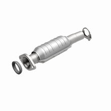 Load image into Gallery viewer, MagnaFlow Direct Fit Catalytic Converter 04 Toyota Sienna 3.3L - 49030