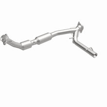Load image into Gallery viewer, MagnaFlow 03-04 Lincoln Navigator 5.4L Direct Fit Converter - 4583029