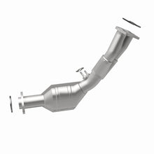 Load image into Gallery viewer, MagnaFlow Direct Fit Catalytic Converter 01-04 Toyota Tacoma 2.7L fr - 444255