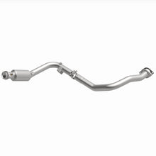 Load image into Gallery viewer, MagnaFlow 05-06 Land Rover LR3 4.4L Direct Fit Converter - 4651719