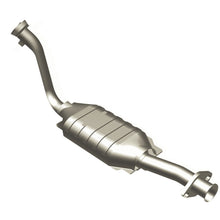 Load image into Gallery viewer, MagnaFlow Direct Fit Catalytic Converter Ford-Lincoln-Mercury 9 - 93385
