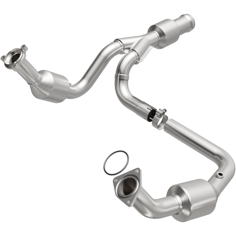 MagnaFlow 11-15 GMC Yukon 6.2L Direct Fit Converter - 5582616
