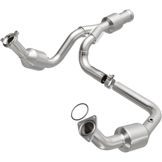MagnaFlow 11-15 GMC Yukon 6.2L Direct Fit Converter - 5582616