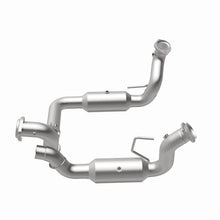 Load image into Gallery viewer, MagnaFlow 20-22 Ford F-250 SD Single Underbody Direct Fit Catalytic Converter - 280246