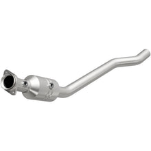 Load image into Gallery viewer, MagnaFlow Direct Fit Catalytic Converter 2011 Grand Cherokee 5.7L DS - 49739