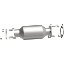 Load image into Gallery viewer, MagnaFlow Direct Fit Catalytic Converter 2007 Sorento V6 3.8 OEM Underbody - 52434