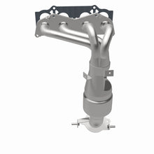 Load image into Gallery viewer, MagnaFlow Direct Fit Catalytic Converter 04-06 Toyota Highlander 2.4L - 51859