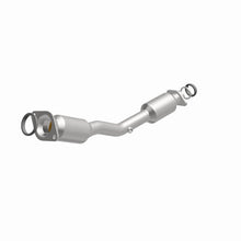 Load image into Gallery viewer, MagnaFlow Direct Fit Catalytic Converter 2009-2013 Cube 1.8 L Underbody - 52327