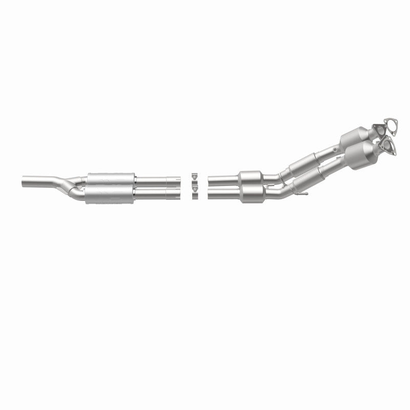 MagnaFlow Direct Fit Catalytic Converter 2012-2015 Passat (B7) 3.6L V6 OEM Grade - 52938