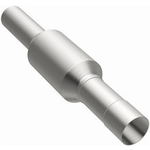 Load image into Gallery viewer, MagnaFlow Direct Fit Catalytic Converter California Grade 92-94 GM Blazer/Suburban 5.7L - 3391488