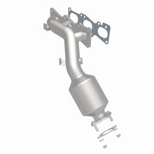Load image into Gallery viewer, MagnaFlow Direct Fit Catalytic Converter 10-12 Hyundai Genesis 3.8L - 51712