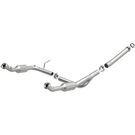 MagnaFlow Direct Fit Catalytic Converter OEM 2004-2005 Ford Explorer/Mercury Mountaineer Underbody - 4551013