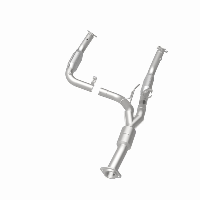 MagnaFlow Direct Fit Catalytic Converter 11-13 Chev Silverado 2500 HD/3500 HD 6.0L - 51812