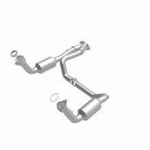 Load image into Gallery viewer, MagnaFlow 04-06 Chevrolet Silverado 1500 5.3L Direct Fit Catalytic Converter - 4651097