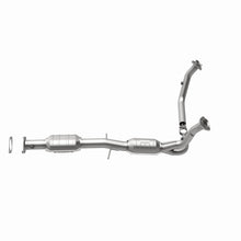 Load image into Gallery viewer, MagnaFlow Direct Fit Catalytic Converter 00-04 S10/Sonoma 4.3L - 447242