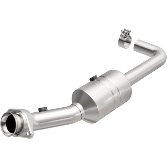 MagnaFlow Direct Fit Catalytic Converter 2011-2014 F-150 3.7L Underbody - 52157