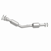 Load image into Gallery viewer, MagnaFlow 08-10 Saturn Vue 2.4L Direct Fit Converter - 5582722