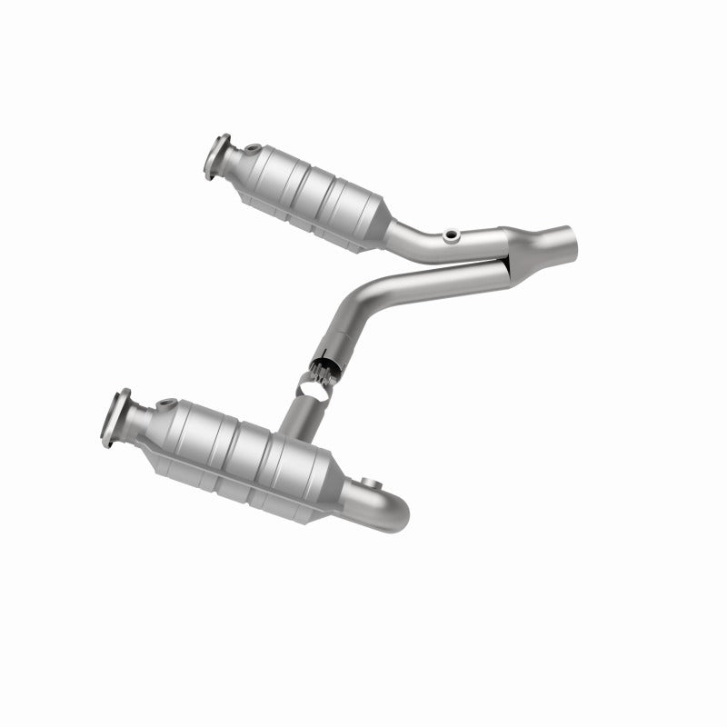 MagnaFlow Direct Fit Catalytic Converter RAIDER- 2006 8 4.7L OEM - 49463